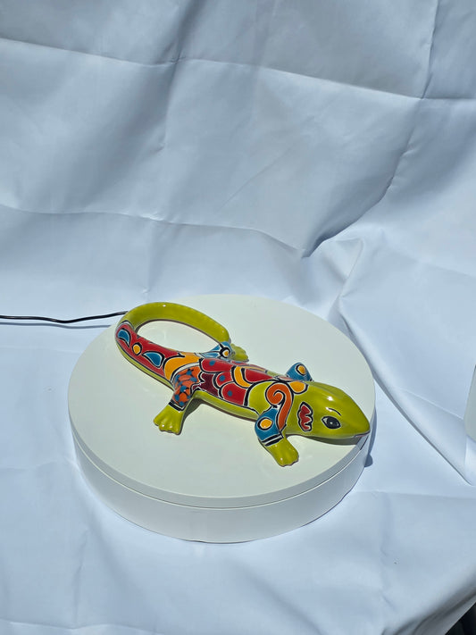 Hand‑Painted 12" Talavera Iguana – Vibrant Multicolor Green Ceramic