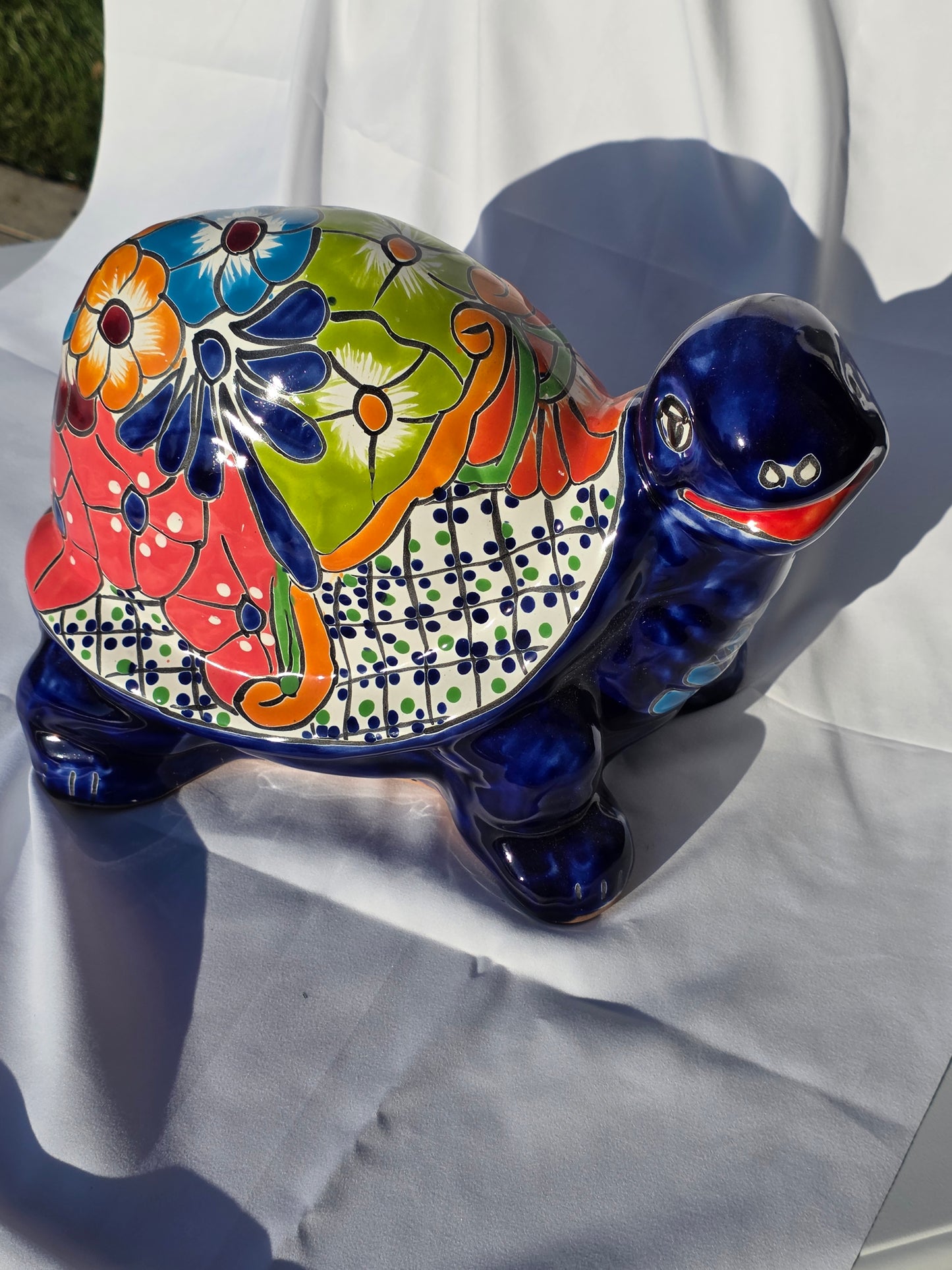 12" Talavera Happy Turtle – Hand‑Painted Ceramic Statue