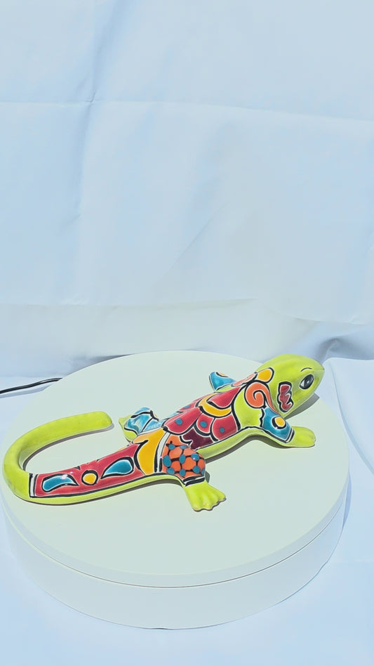 Hand‑Painted 12" Talavera Iguana – Vibrant Multicolor Green Ceramic